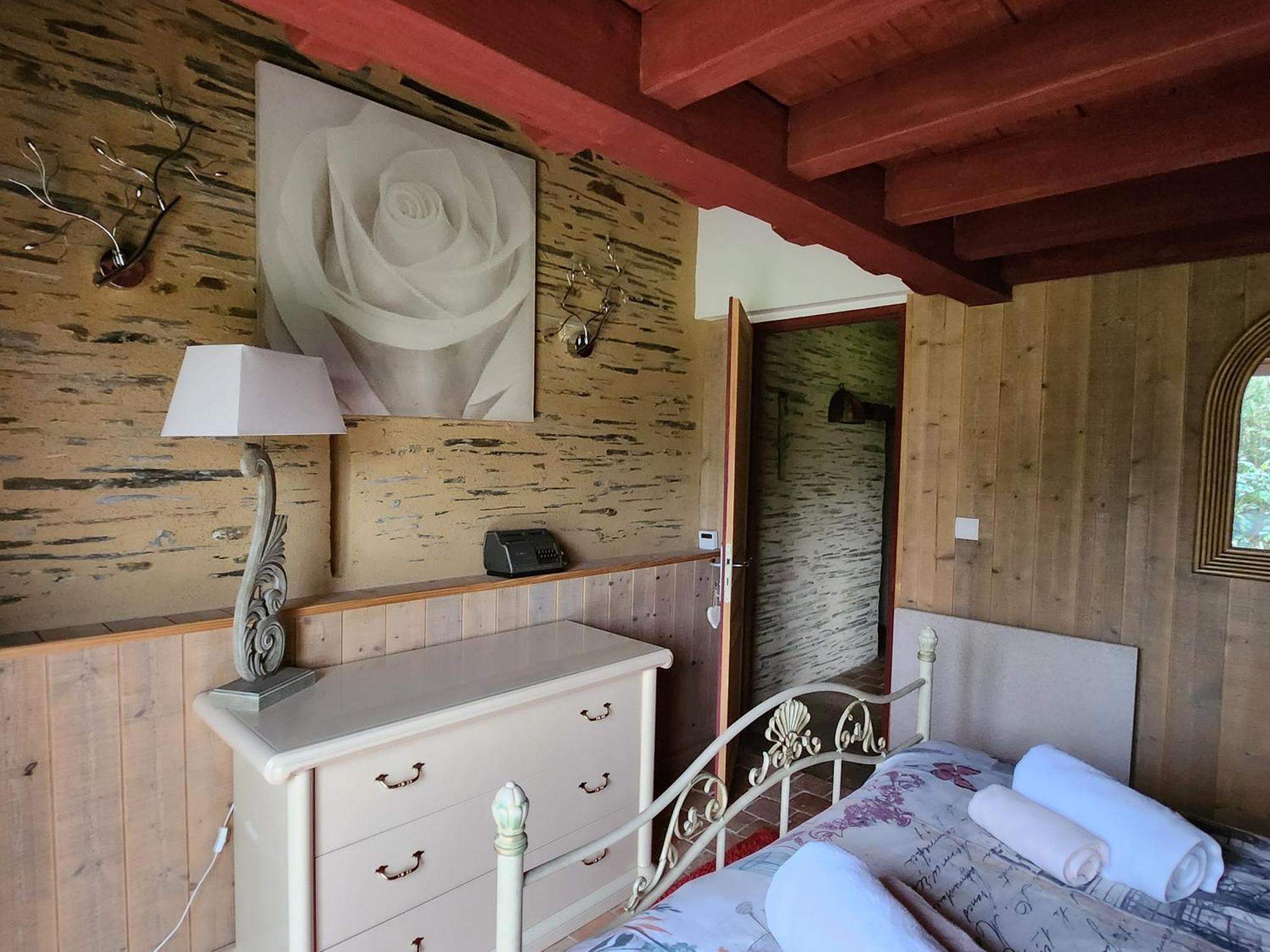 Gite Belle Fontaine Hotel Angrie Bagian luar foto
