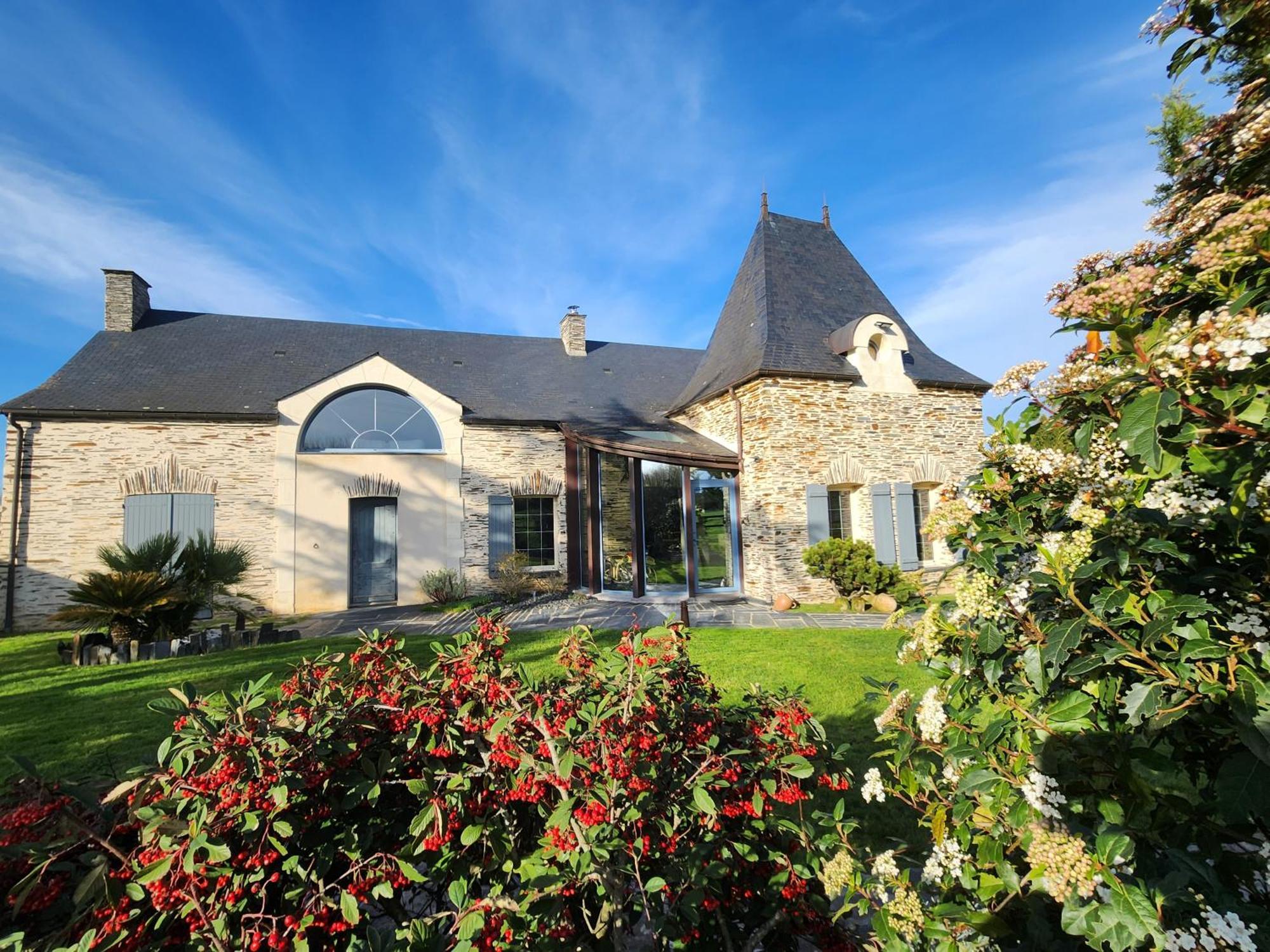 Gite Belle Fontaine Hotel Angrie Bagian luar foto